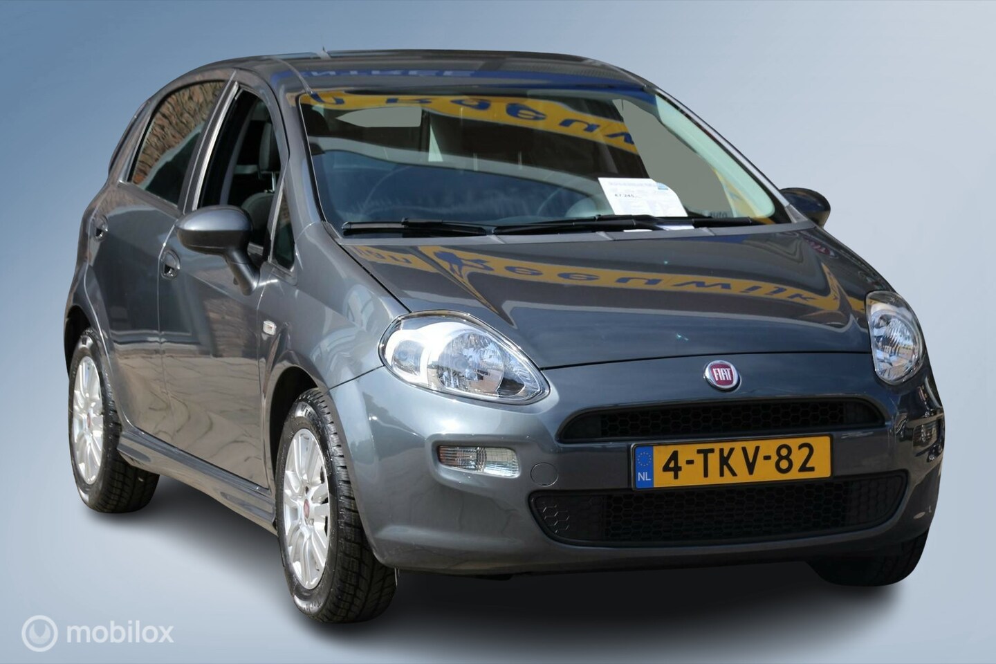 Fiat Punto - 100 TwinAir Turbo Street, 4 nieuwe vierseizoenenbanden, Trekhaak - AutoWereld.nl