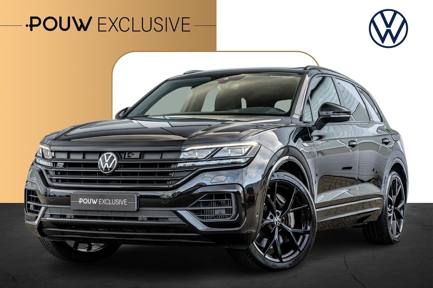 Volkswagen Touareg - R 3.0 TSi 462pk eHybrid 4MOTION | Panoramadak | 22" Velgen | Trekhaak Elektrisch | Head-up - AutoWereld.nl