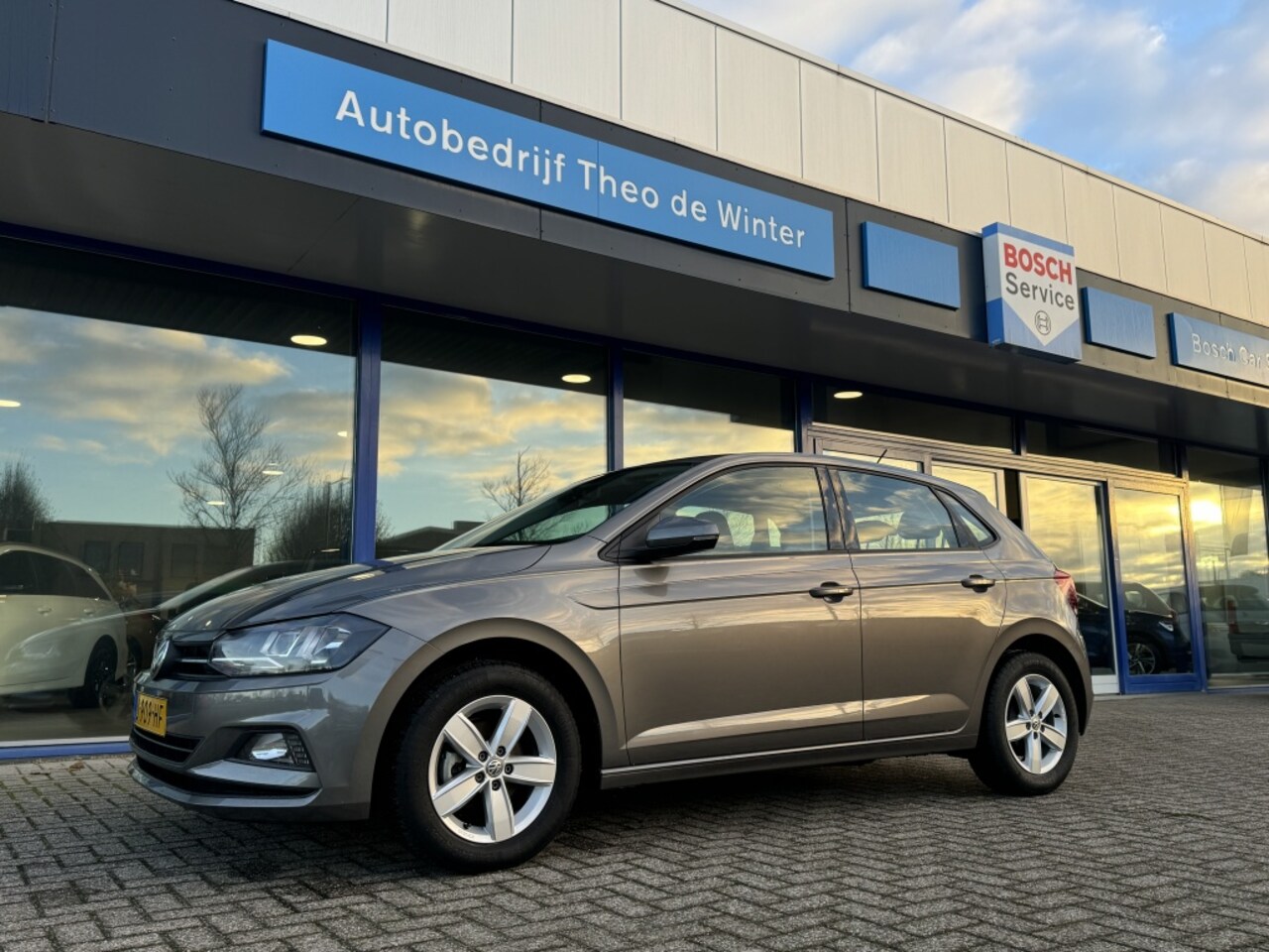 Volkswagen Polo - 1.0 TSI Comfortline| Camera, Cruise, Apple CarPlay, LMV, Airco - AutoWereld.nl