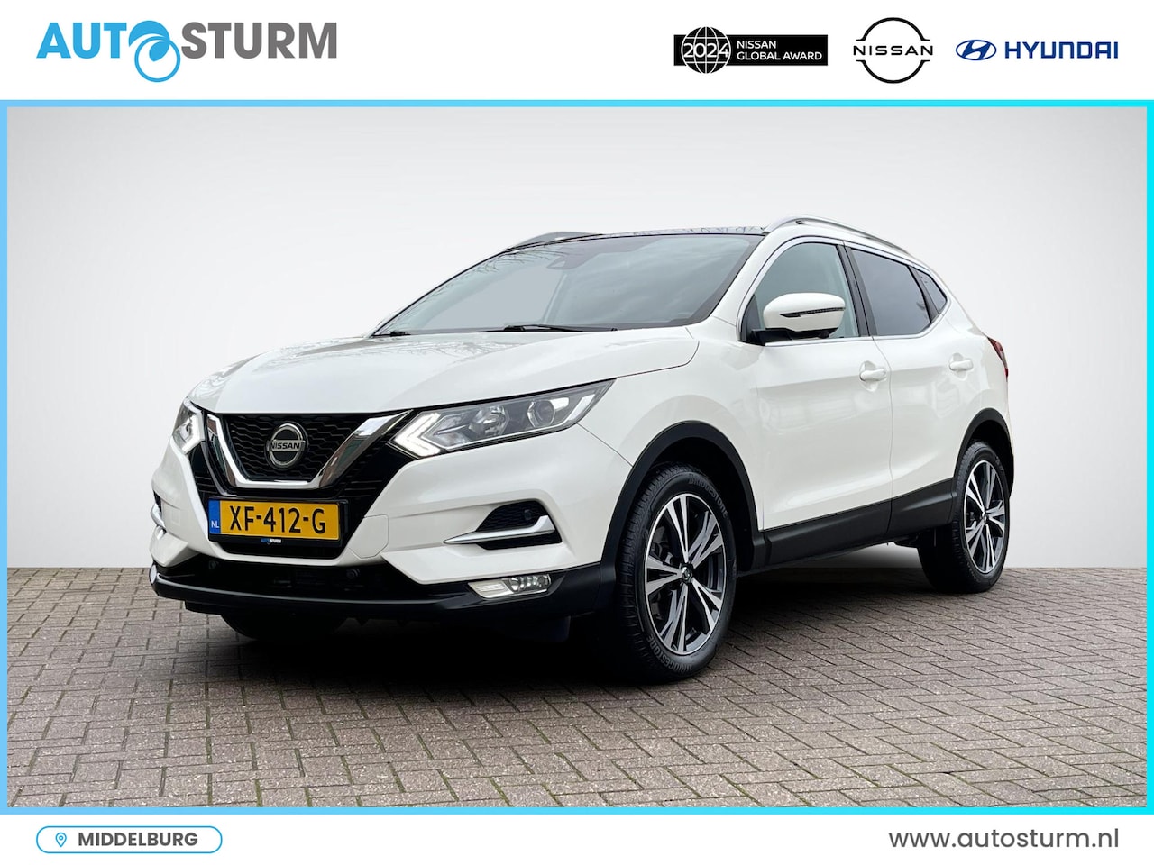 Nissan Qashqai - 1.2 N-Connecta Design Pack | Trekhaak | Panoramadak | Navigatie | 360° Camera | Keyless En - AutoWereld.nl