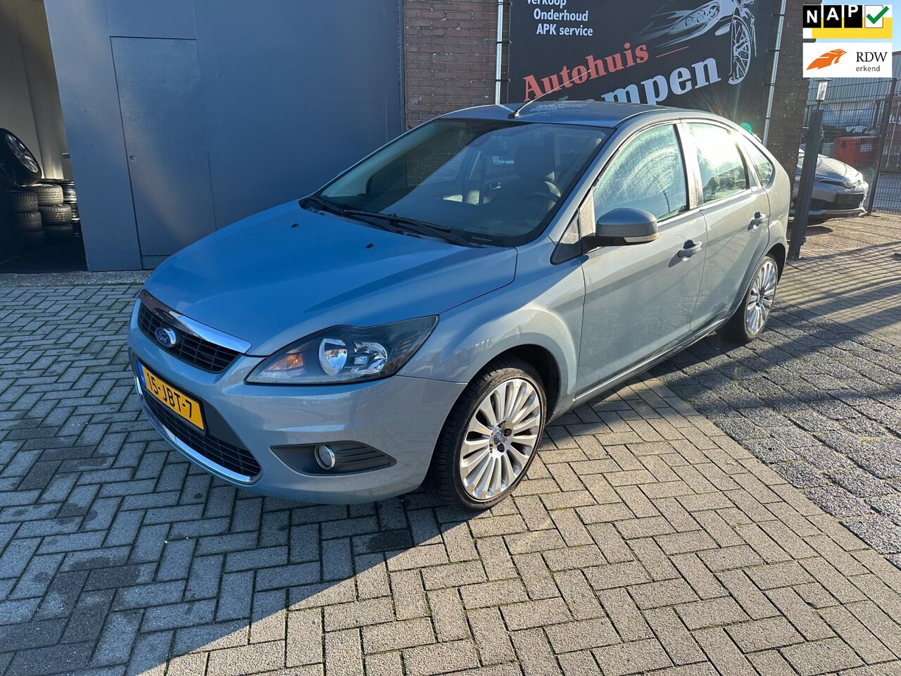 Ford Focus - 2.0 Titanium EERSTE EIGENAAR - AutoWereld.nl