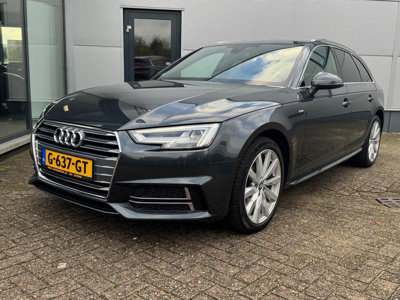 Audi A4 - 2.0 TFSI ULTRA | 190PK | S-TRONIC | S-LINE | - AutoWereld.nl