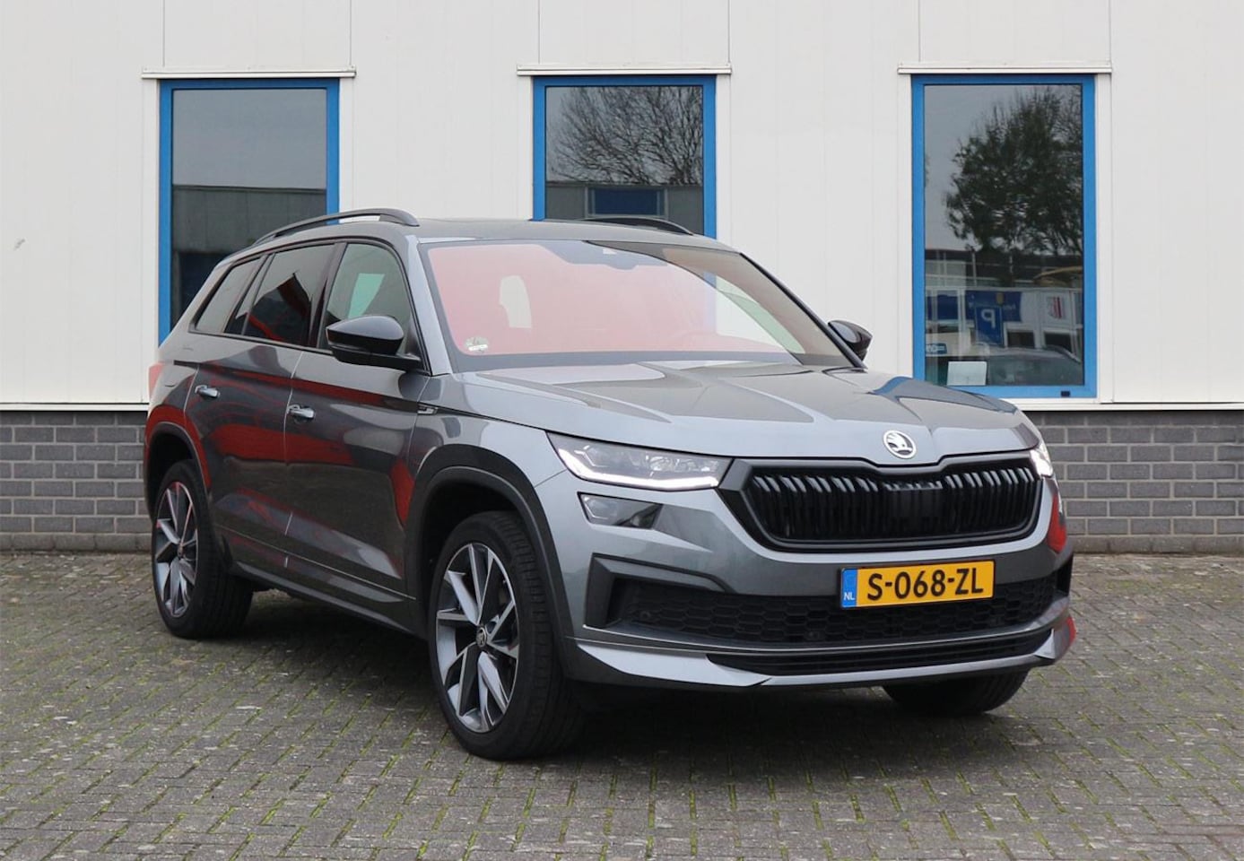 Skoda Kodiaq - 1.5 TSI Sportline DSG Pano 20" LMV Trekhaak - AutoWereld.nl