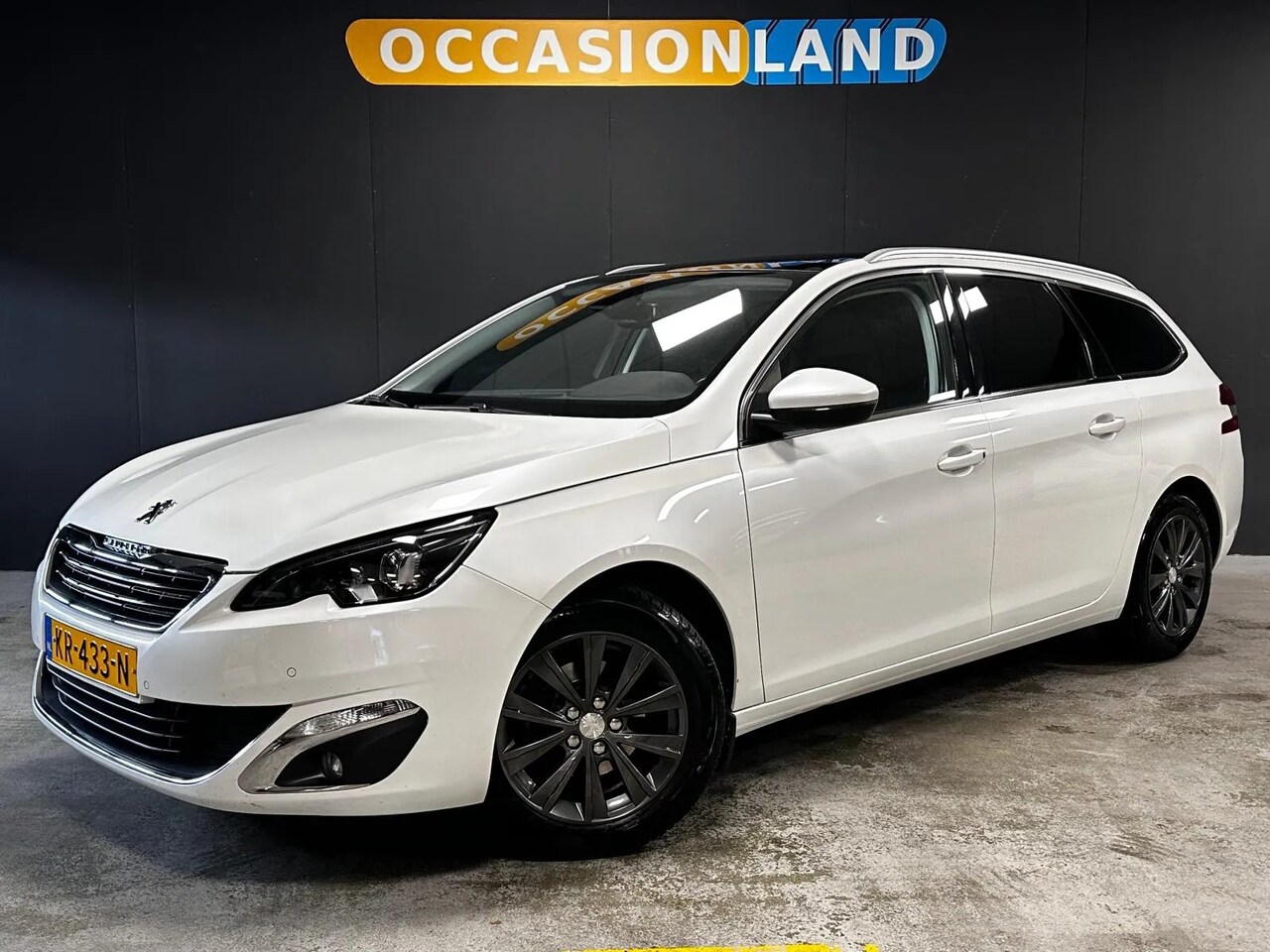 Peugeot 308 SW - 1.2 PureTech Allure |PANO|TREKH|DISTR. VERV! - AutoWereld.nl