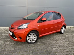 Toyota Aygo - 1.0 VVT-i Dynamic Orange bouwjaar 2013 ( nw apk )