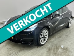 Tesla Model 3 - Long Range AWD 75 kWh Dual Motor 19 inch Autopilot