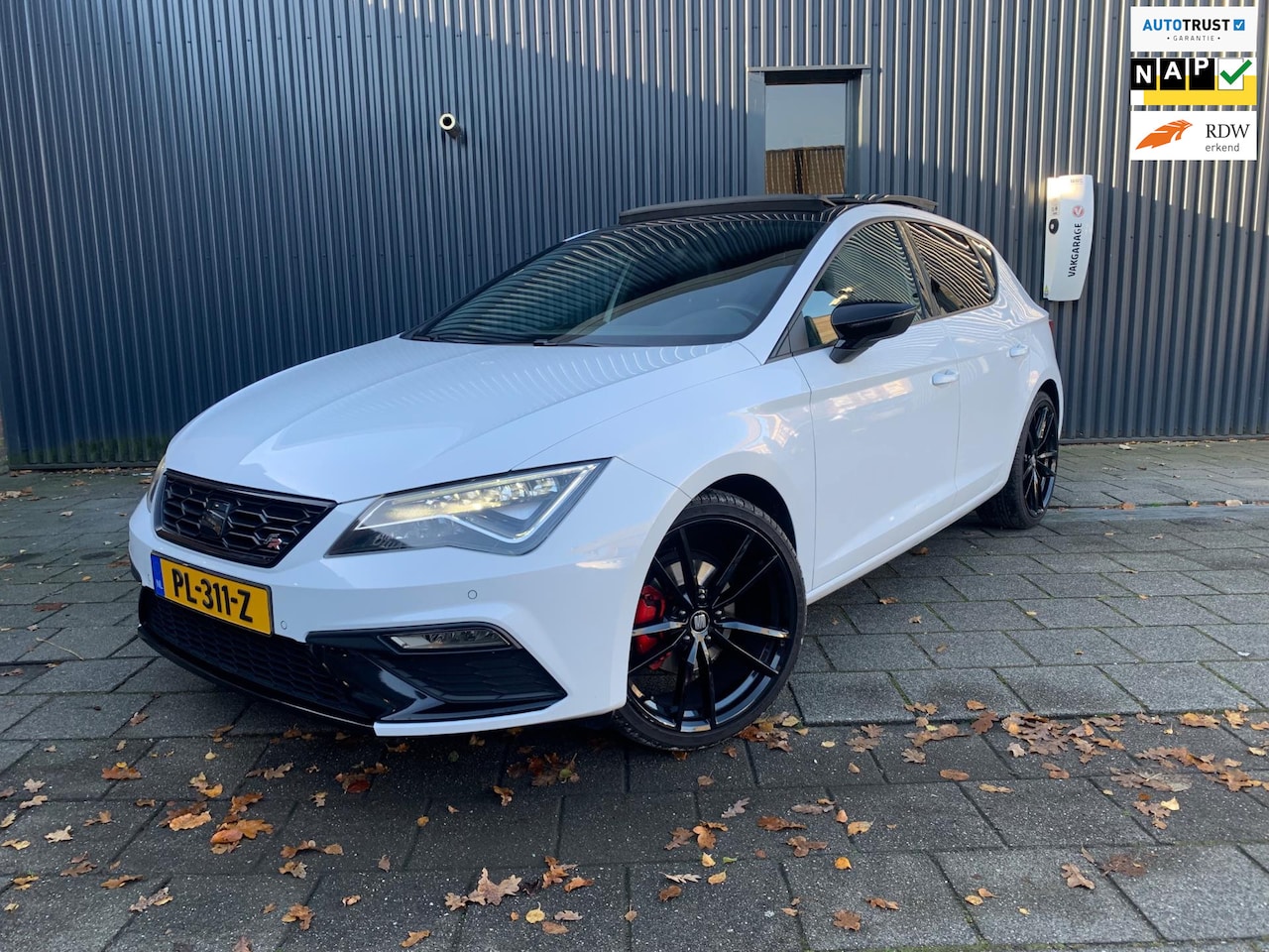 Seat Leon - 1.4 EcoTSI FR 1.4 EcoTSI FR, PANO, DSG, ORIGINEEL NL! - AutoWereld.nl