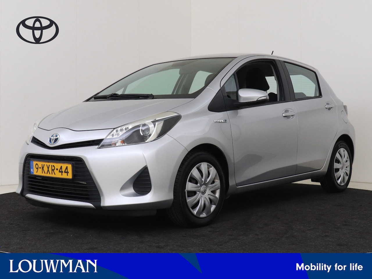 Toyota Yaris - 1.5 Full Hybrid Aspiration I Navigatie I Climate Control I Cruise Control I Camera I Louwm - AutoWereld.nl