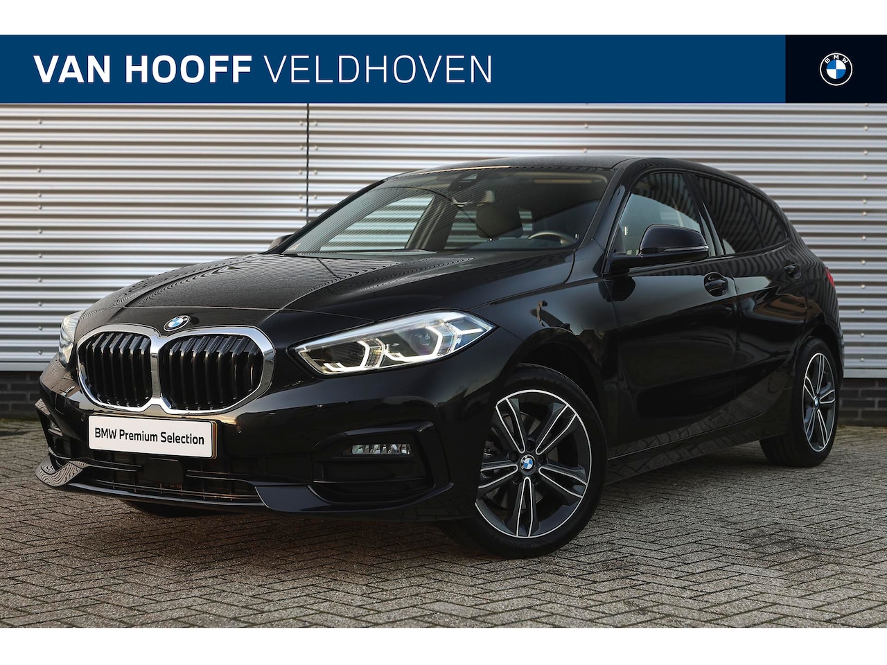 BMW 1-serie - 118i Executive Sport Line Automaat / Sportstoelen / LED / Live Cockpit Professional / Extr - AutoWereld.nl