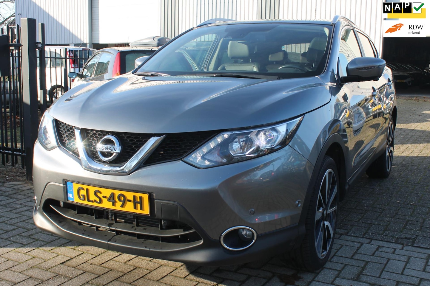 Nissan Qashqai - 1.2 Tekna Pano Leer 360 Camera Cruise - AutoWereld.nl