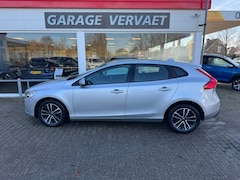 Volvo V40 - 2.0 T2 Momentum