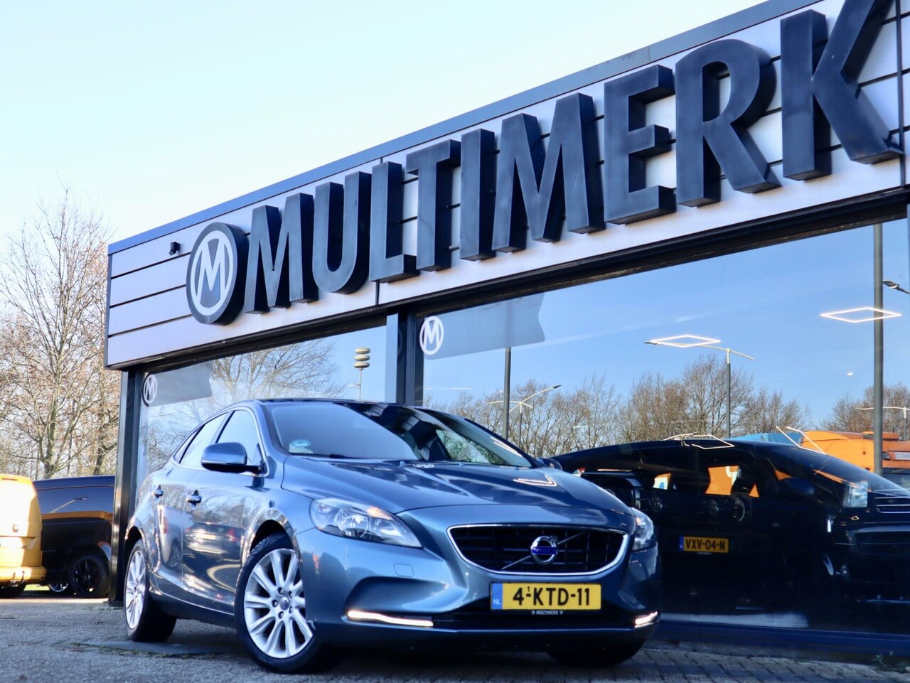 Volvo V40 - 1.6 D2 Summum 1.6 D2 Summum, Leder, Trekhaak - AutoWereld.nl