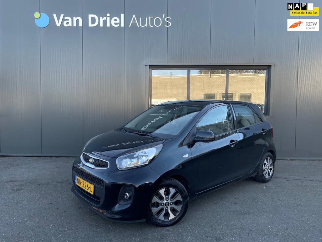 Kia Picanto - 1.0 CVVT ComfortLine / Navigatie / 1e Eigenaar! - AutoWereld.nl