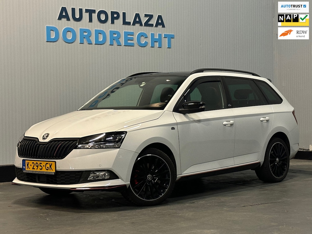 Skoda Fabia Combi - 1.0 TSI Monte Carlo SPORT /Adaptive /Camera - AutoWereld.nl