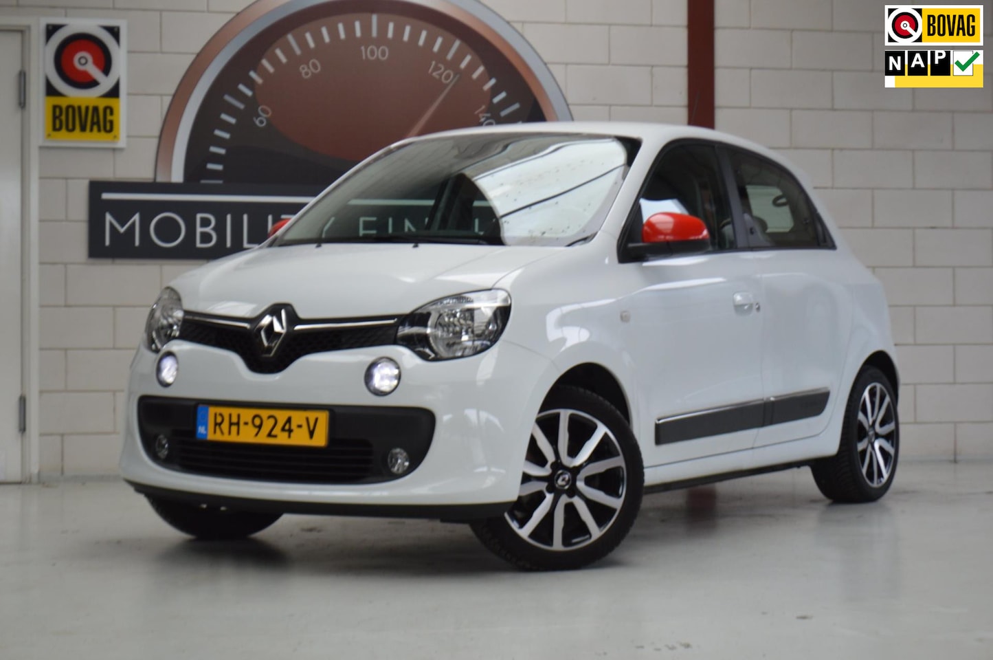 Renault Twingo - 1.0 SCe Intens AUTOMAAT ALL-SEASON NAVI CAMERA - AutoWereld.nl