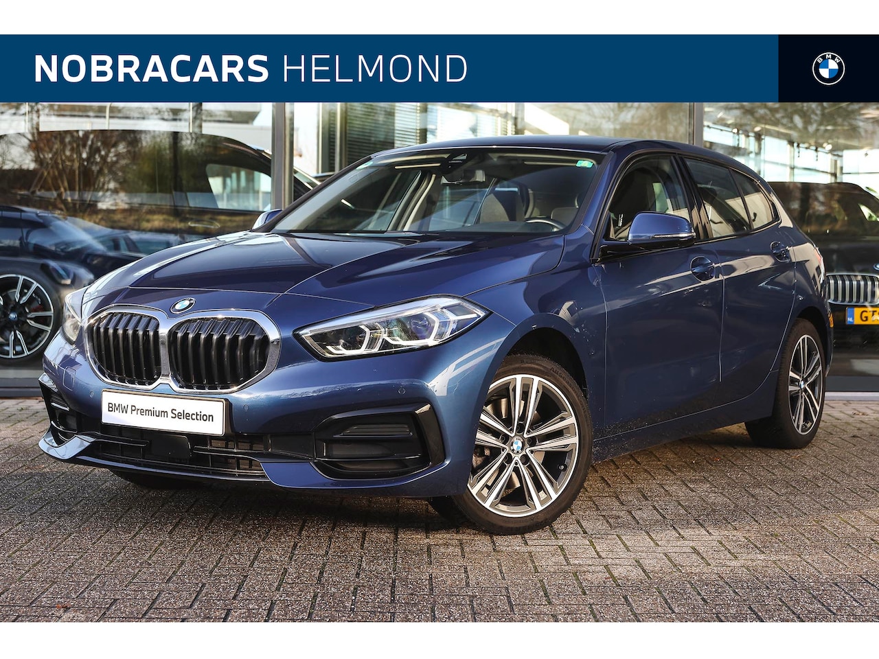 BMW 1-serie - 118i Sport Line Automaat / Sportstoelen / LED / Live Cockpit Professional / Cruise Control - AutoWereld.nl