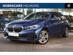 BMW 1-serie - 118i Sport Line Automaat / Sportstoelen / LED / Live Cockpit Professional / Cruise Control