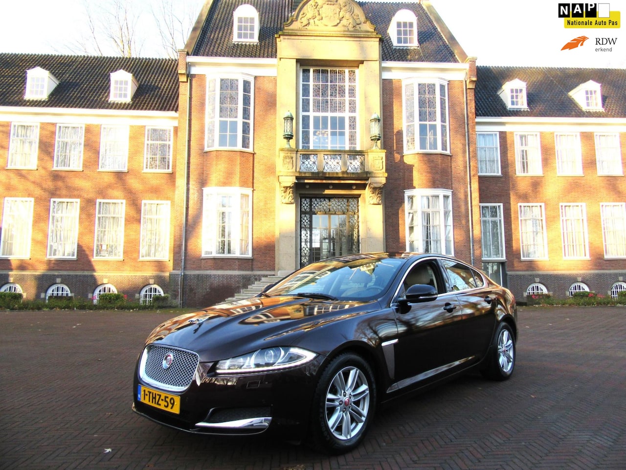 Jaguar XF - 2.2D AUT 1e EIG ORIG NL LAGE KM CHIQUE AUTO - AutoWereld.nl