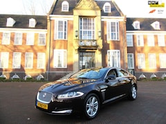 Jaguar XF - 2.2D AUT 1e EIG ORIG NL LAGE KM CHIQUE AUTO