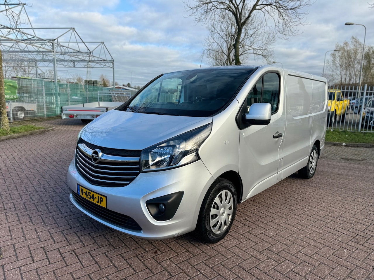 Opel Vivaro - 1.6 CDTI L1H1 Sport 1.6 CDTI L1H1 Sport - AutoWereld.nl