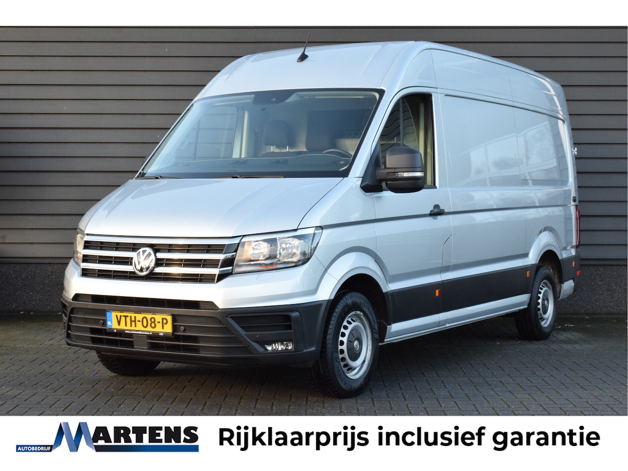 Volkswagen Crafter - 35 2.0 TDI 140pk DSG L3H3 Comfortline Trekhaak Camera Navigatie - AutoWereld.nl