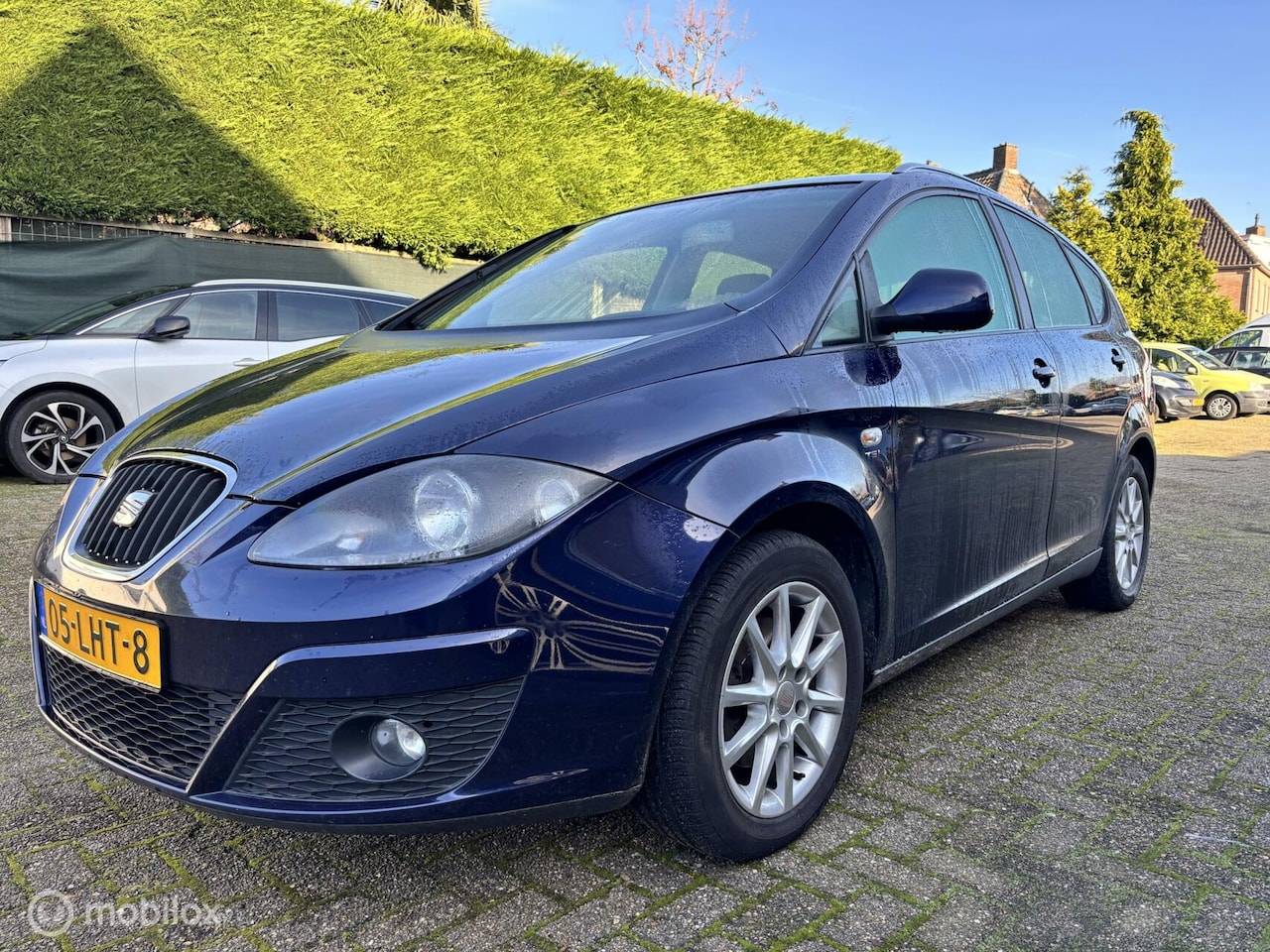 Seat Altea XL - 1.8 TFSI Sport Verbruikt olie / Handel /export - AutoWereld.nl