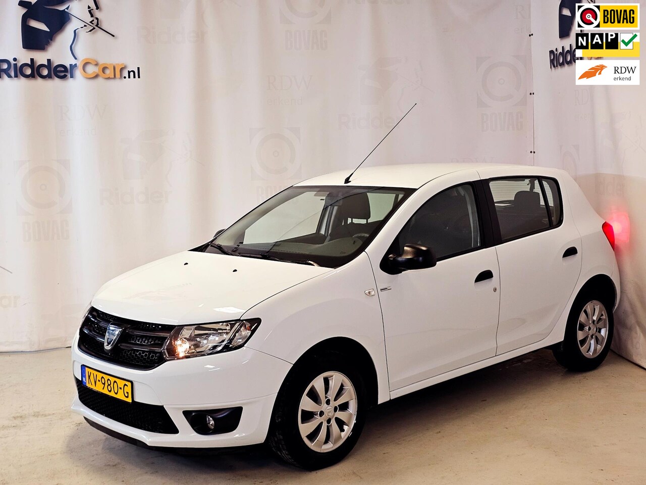 Dacia Sandero - 0.9 TCe S&S Robust|NAP|2e EIG|APK 11-25|ELEK RAMEN|VELGEN| - AutoWereld.nl