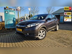 Honda HR-V - 1.5 i-VTEC Elegance l Trekhaak l Climacontrol l Stoelverwarming l Parkeersensoren Voor en