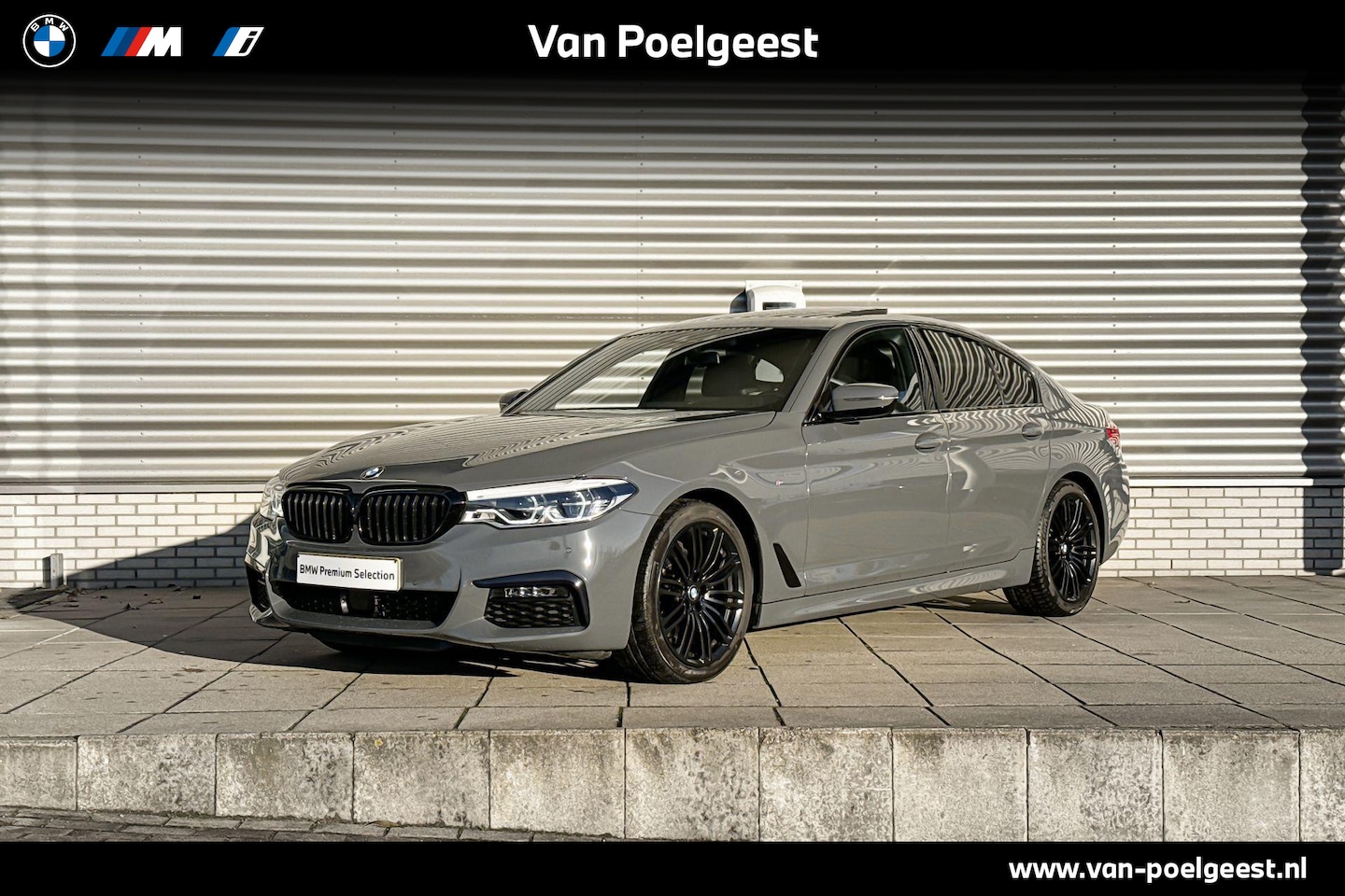 BMW 5-serie - Sedan 520i High Executive / M Sport / Panoramadak / Harman Kardon / Individual color - AutoWereld.nl