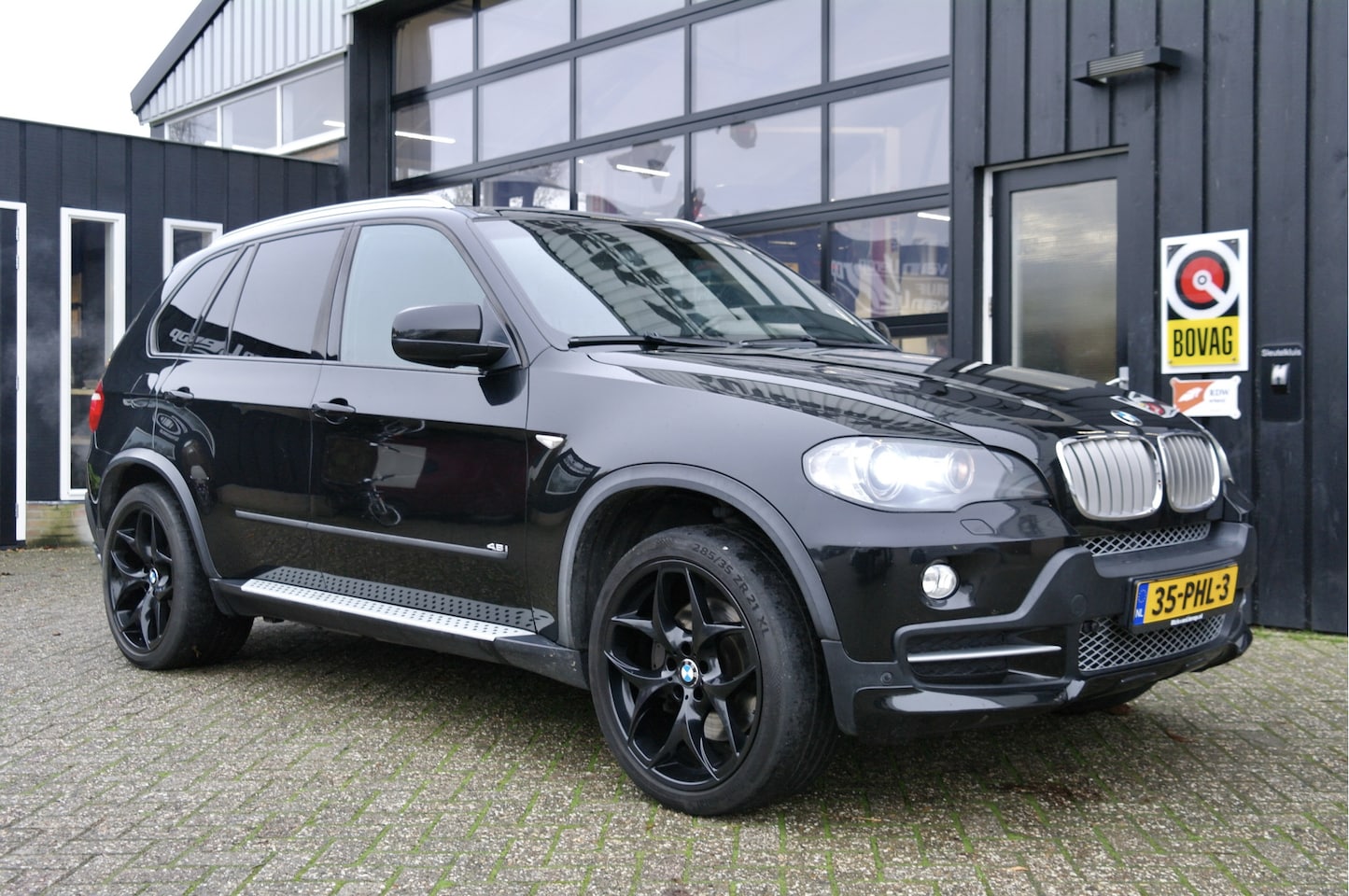 BMW X5 - xDrive48i Executive 355 PK | Leder | Trekhaak | Cruise | Pano - AutoWereld.nl