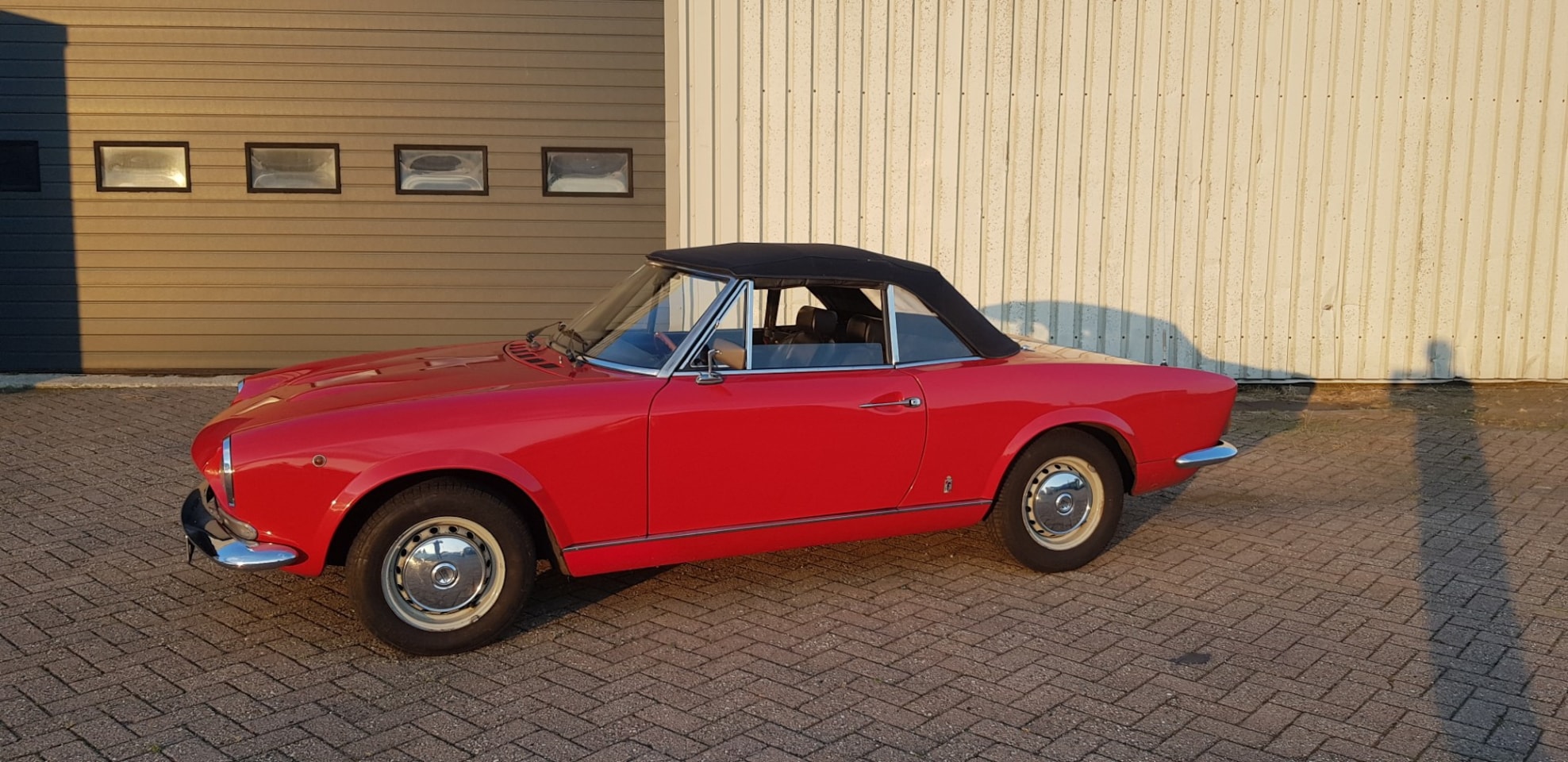 Fiat 124 Spider - 1600 Sport - AutoWereld.nl