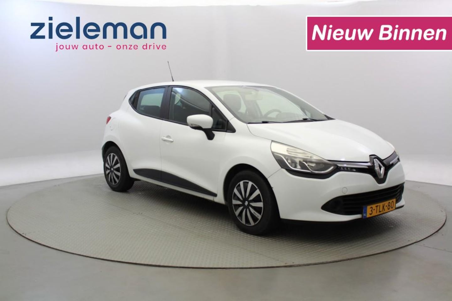 Renault Clio - 0.9 TCe Expression - Navi, Airco - AutoWereld.nl