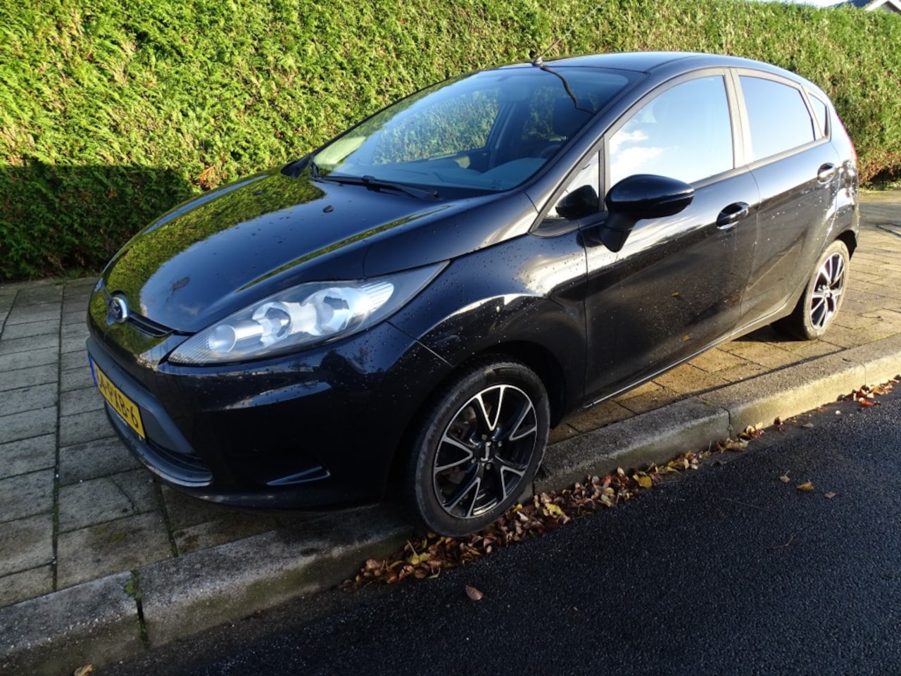 Ford Fiesta - 1.25 LIMITED-Airco-Aux-Trkh-Electr ram - AutoWereld.nl