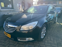 Opel Insignia Sports Tourer - 1.8 Edition