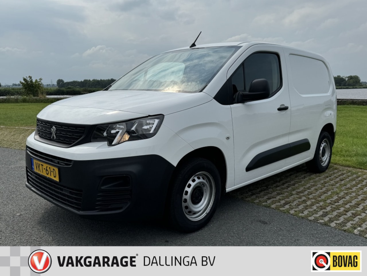 Peugeot Partner - 1.5 BlueHDI Pro | Airco | Trekhaak - AutoWereld.nl