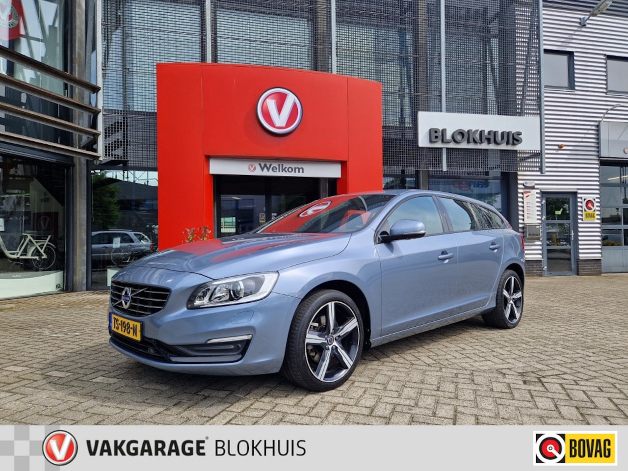 Volvo V60 - 2.0 191pk T4 Polar+ Comfort | Leer | 18" LMV - AutoWereld.nl