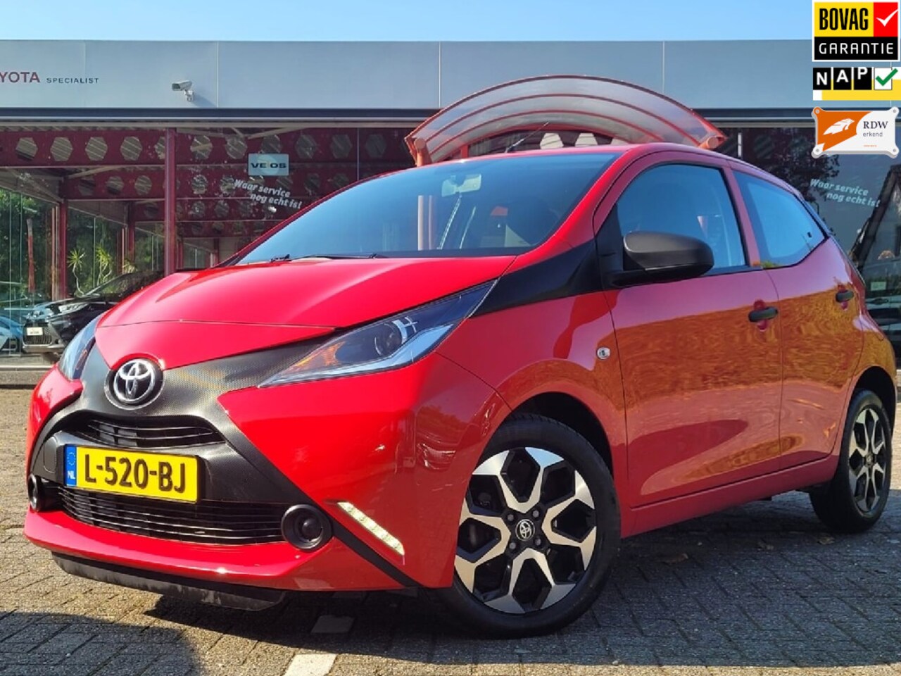 Toyota Aygo - 1.0 VVT-i x-fun 5 Deurs | Airco - AutoWereld.nl