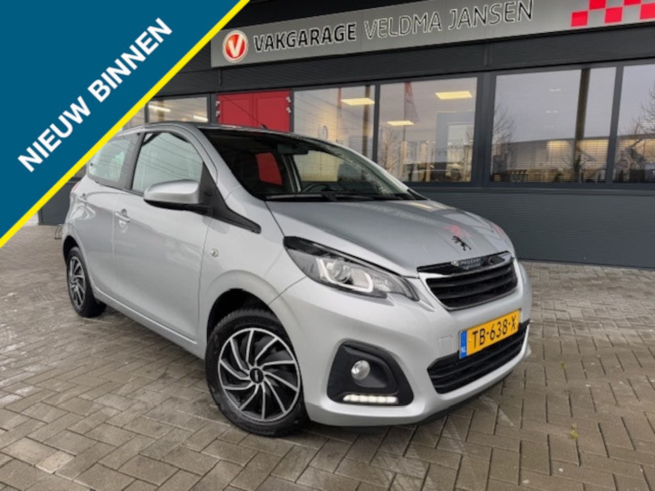 Peugeot 108 - 1.0 e-VTi ACTIVE 5-DRS. + AIRCO/LED - AutoWereld.nl