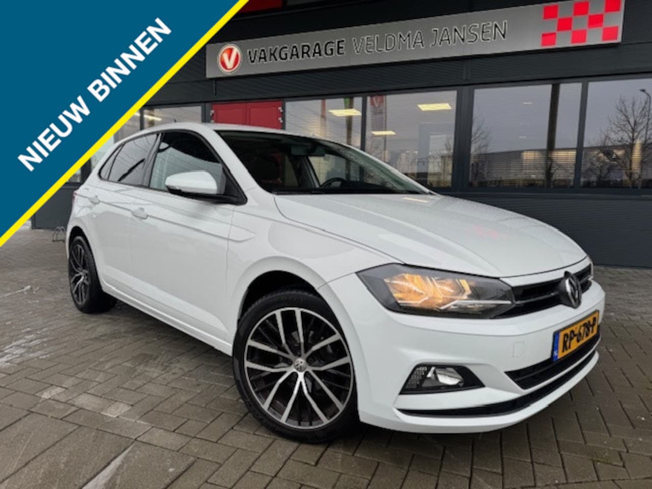 Volkswagen Polo - 1.0 TSI COMFORTLINE 5-DRS. + ECC/APPLE CARPLAY/AD.CRUISE/LMV 17 - AutoWereld.nl