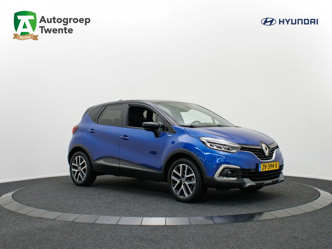 Renault Captur - 1.3 TCe Version S | All-seasons | Navigatie | Alcantara - AutoWereld.nl