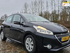 Peugeot 208 - 1.2 VTi Envy zeer mooi navigatie airco cruis control trekhaak parkeer sensor