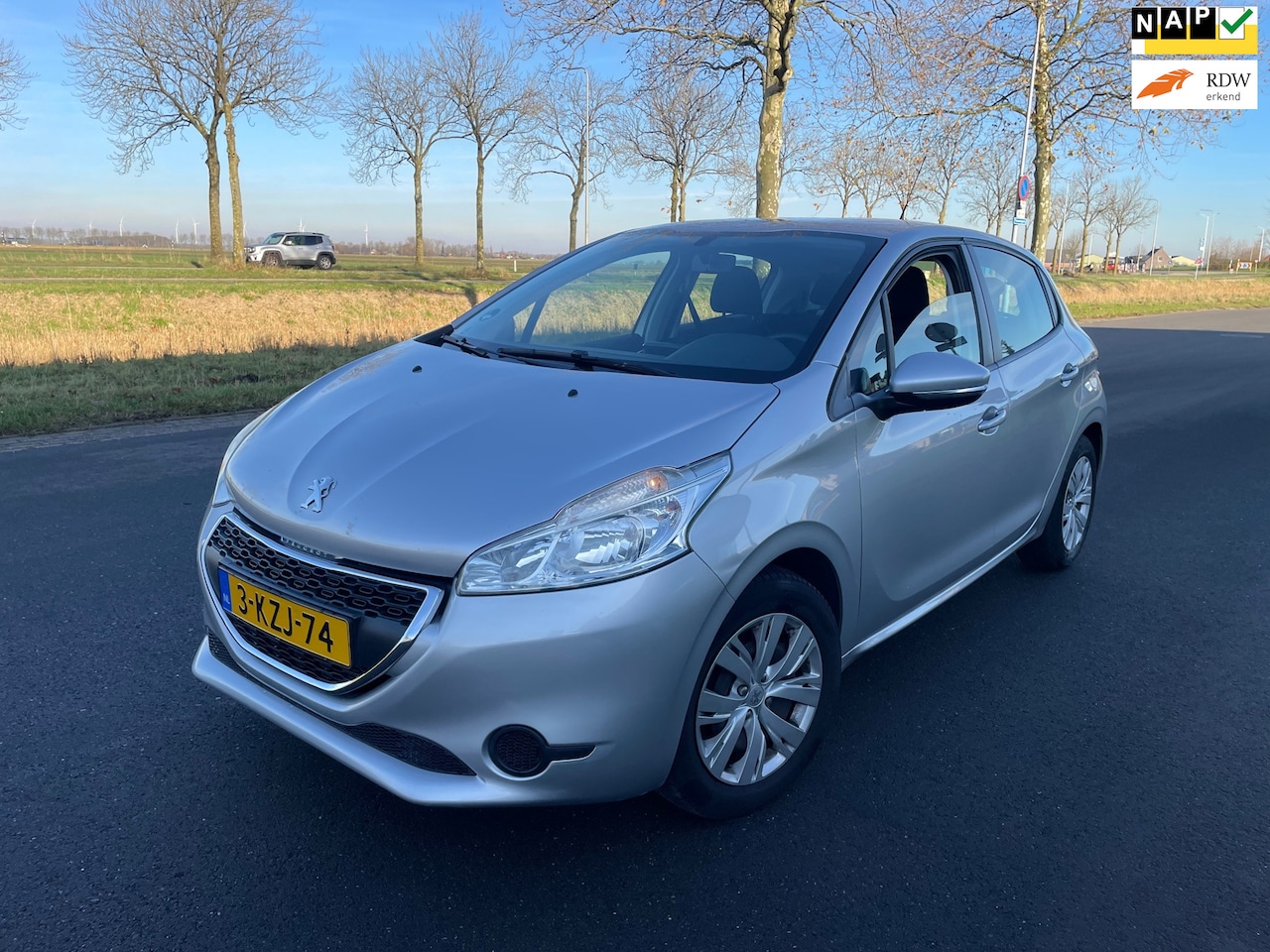 Peugeot 208 - 1.2 VTi Active NAP/APK 11-2025/AIRCO - AutoWereld.nl