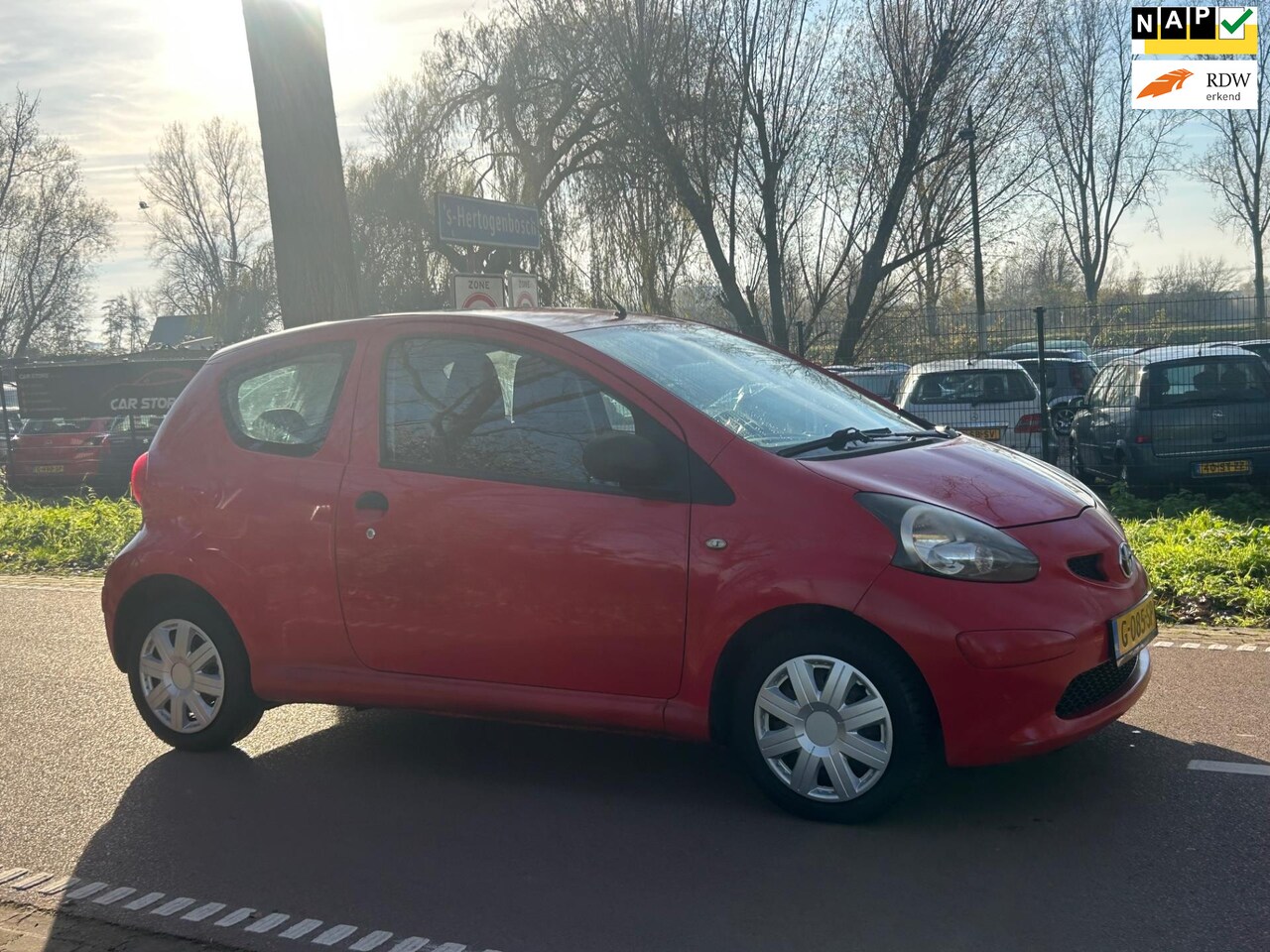 Toyota Aygo - 1.0-12V APK!ZUINIG!LAGE KM! - AutoWereld.nl