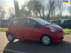 Toyota Aygo - 1.0-12V APKZUINIGLAGE KM