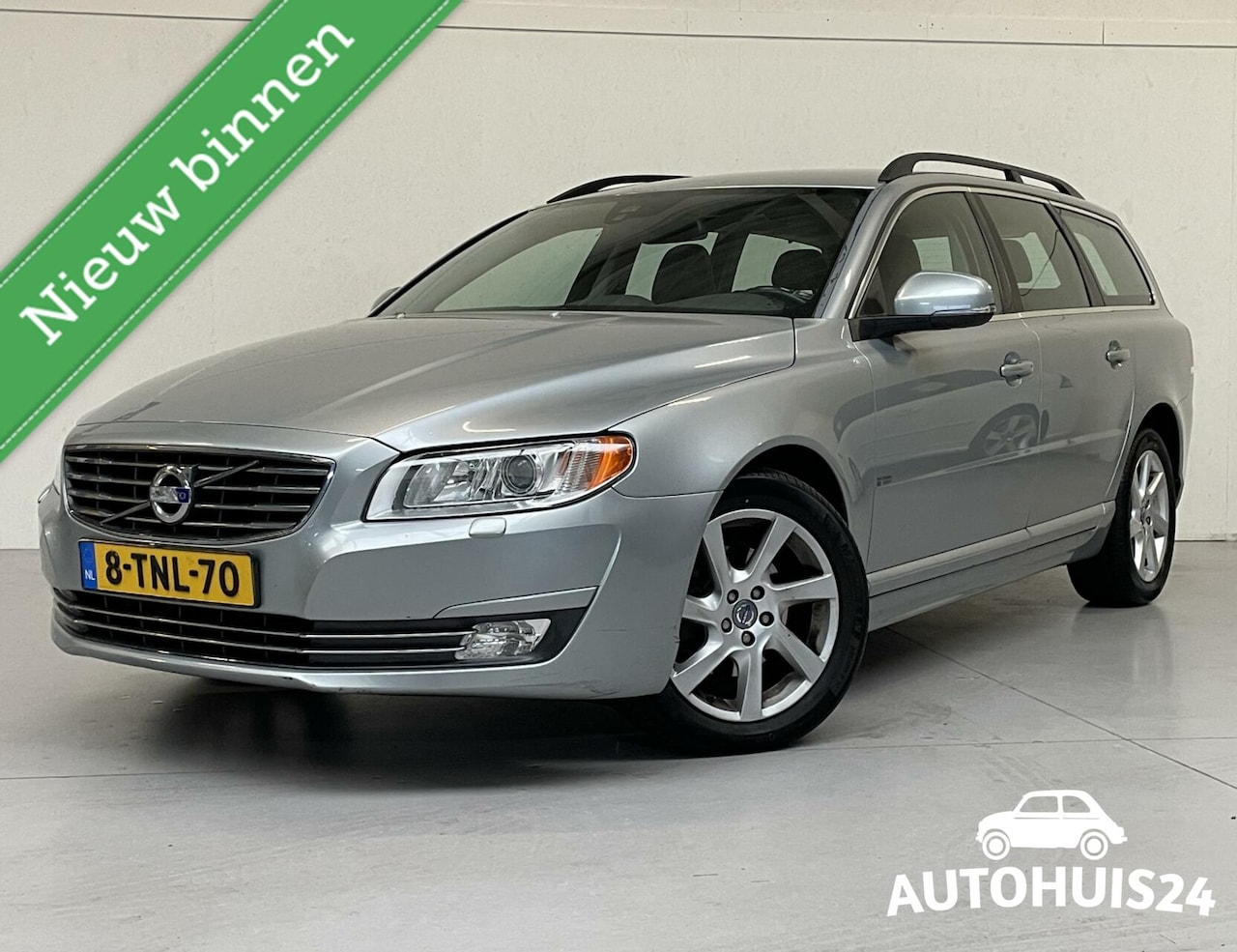 Volvo V70 - T4 Nordic+ Automaat XENON|PDC|ON-CALL|NL-AUTO - AutoWereld.nl