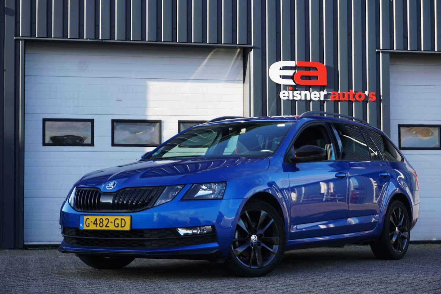 Skoda Octavia Combi - 1.0 TSI Sport | TREKHAAK | APPLE/ANDROID | SPORTSTOELEN | - AutoWereld.nl