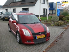 Suzuki Swift - 1.5 Exclusive met airco en 2 tone lederen interieur