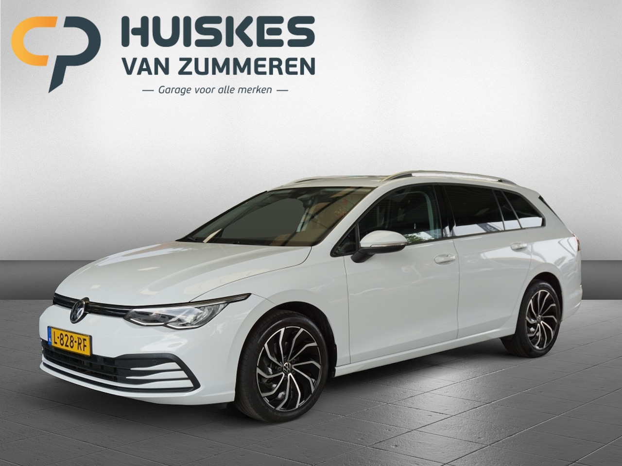 Volkswagen Golf Variant - 1.0 eTSI Life Automaat | Trekhaak Afneembaar | Navigatie - AutoWereld.nl