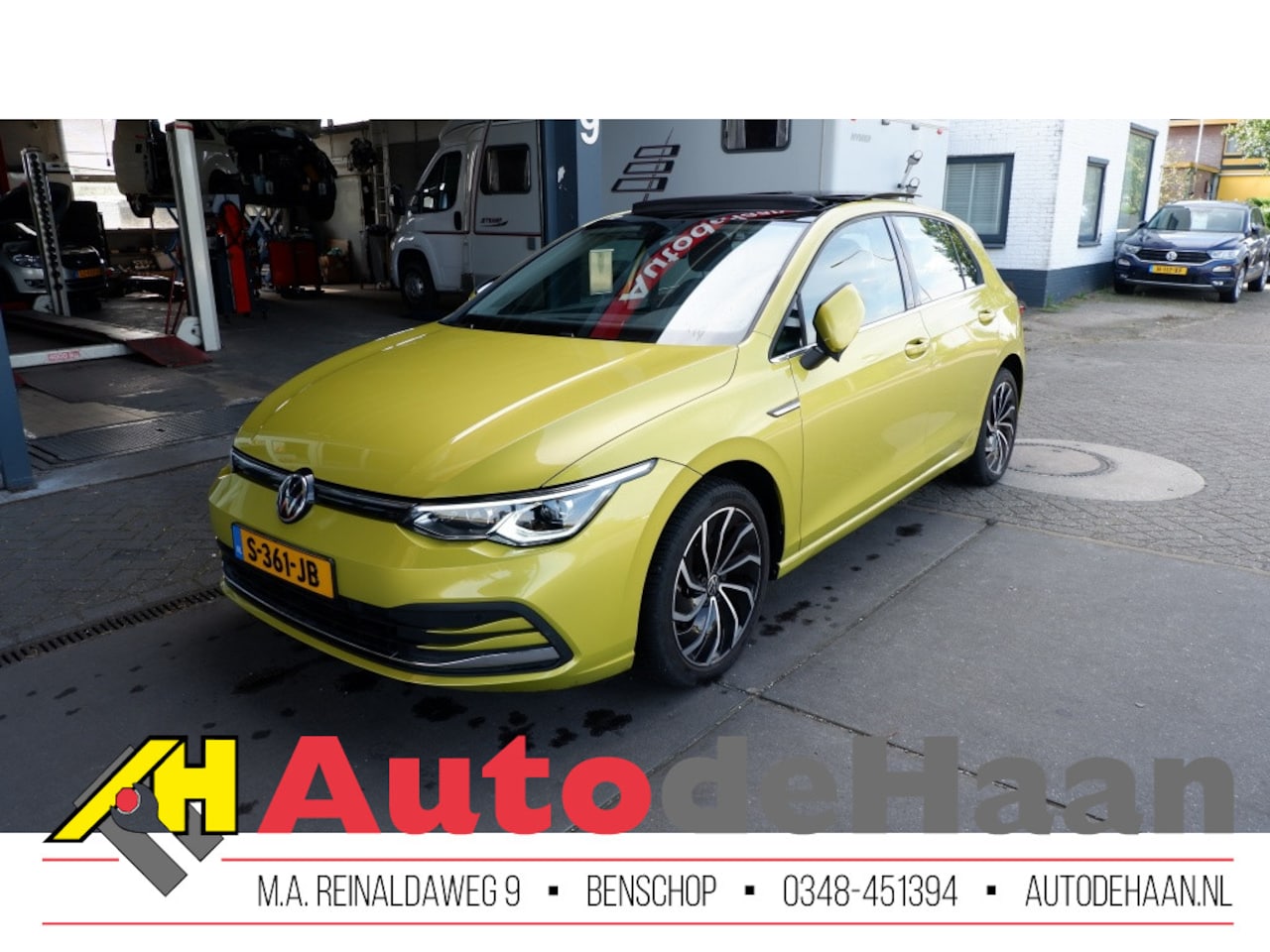 Volkswagen Golf - 1.5 eTSI Style Pano/ACC/Trekhaak/Navi/Massage/Lane-ass - AutoWereld.nl