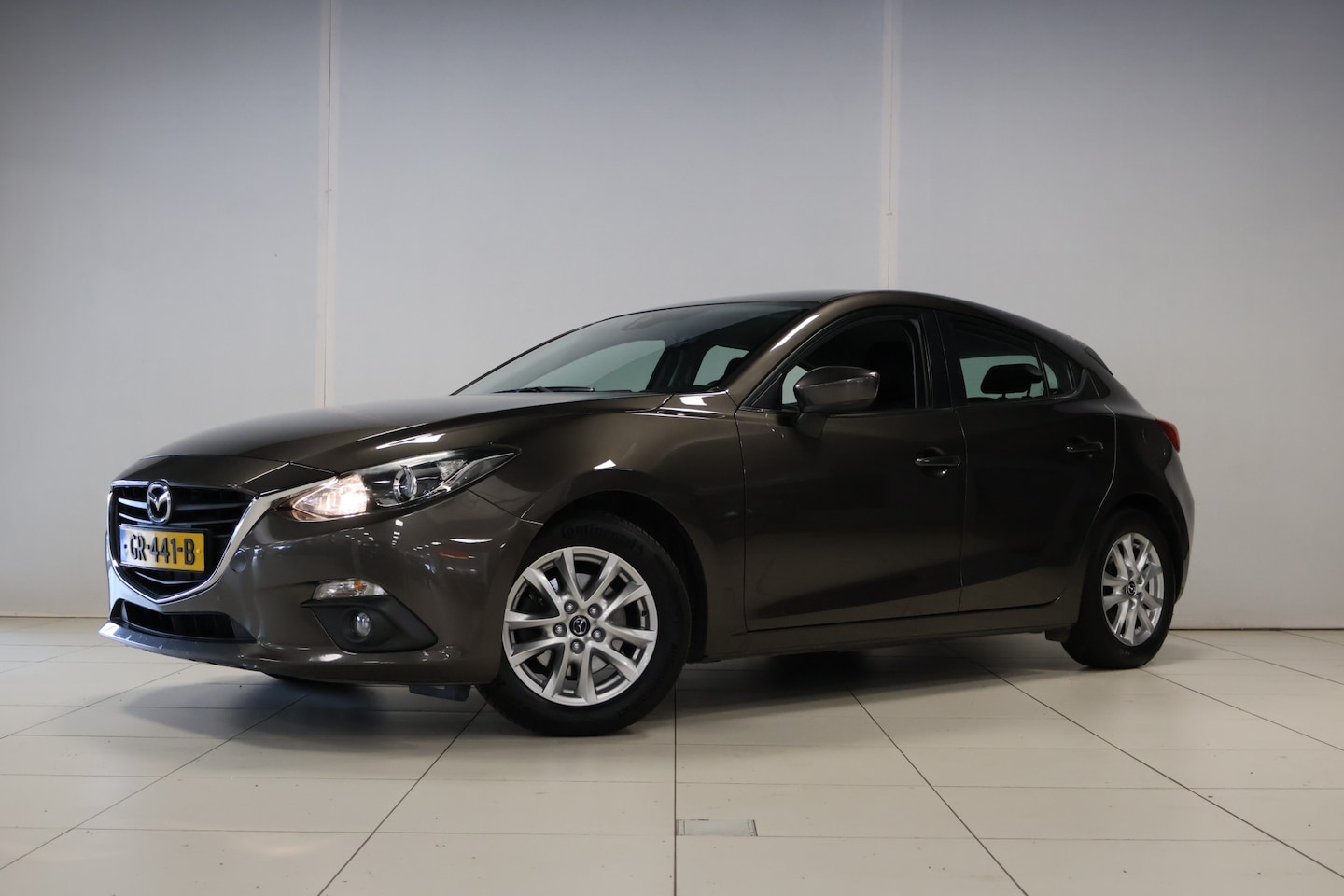 Mazda 3 - 2.0 TS Trekhaak | Dealer onderhouden | All season banden | - AutoWereld.nl